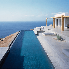 Κλασσική VS μοντέρνα Σύρος/ Architecture in Syros&nbsp;island