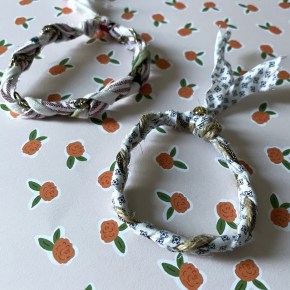 To DIY του Σαββατοκύριακου: Φτιάχνουμε boho βραχιόλια από υφάσματα! /DIY Boho&nbsp;braceletes!